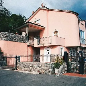 Apartman Mihaela, Ičići